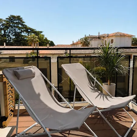 Riviera - One-bedroom Near Apartment